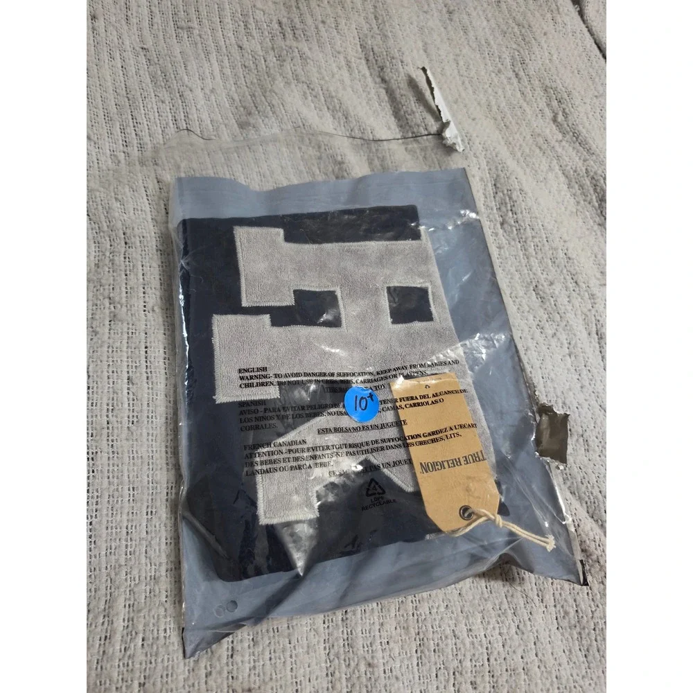 True Religion Mens University of TR Graphic Tee Navy Blue MC253ST544 Size M